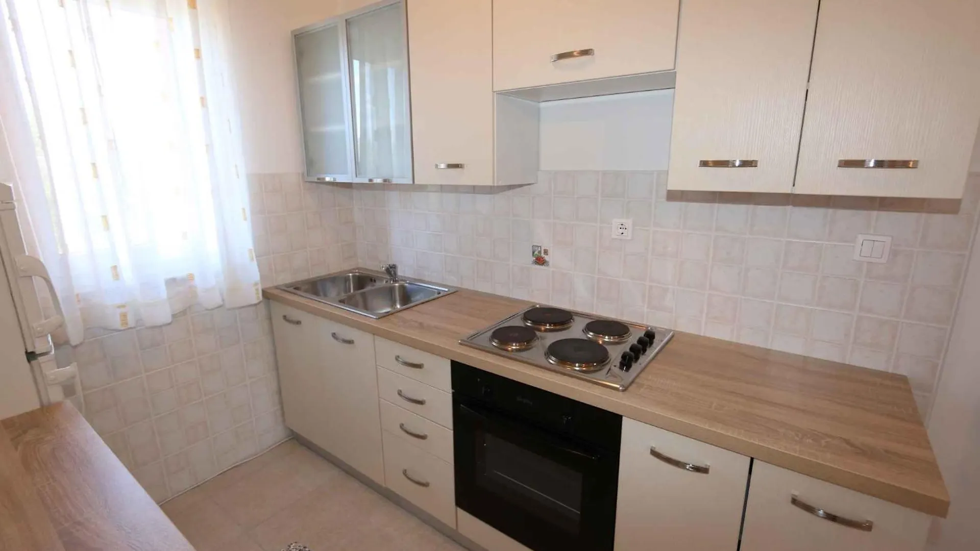 Apartment In Silo/Insel Krk 13582